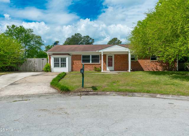 Property at 508 Dale Ct, Jacksonville, NC 28540, 3 beds, 2 baths