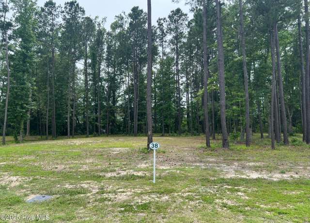Property at 832 Helmsdale Dr, Wilmington, NC 28405