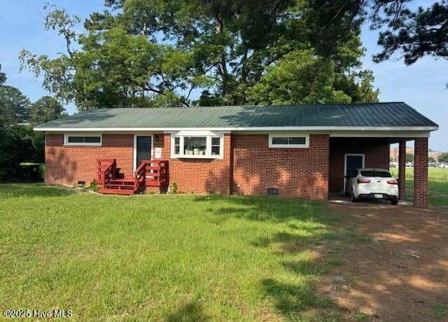 Property at 1009 Curtis St N, Ahoskie, NC 27910, 3 beds, 1 bath