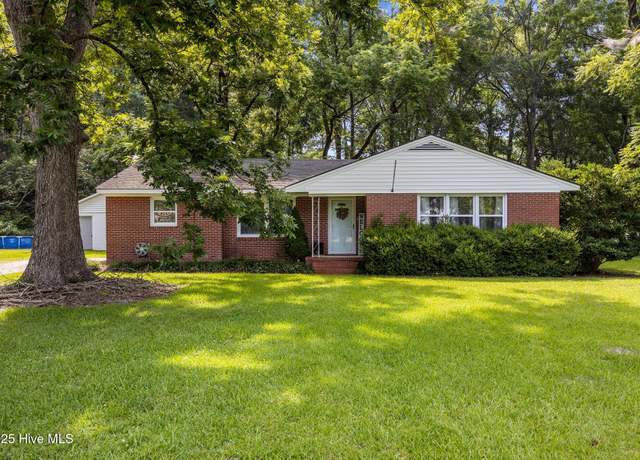 Property at 203 James St, Vanceboro, NC 28586, 3 beds, 2 baths