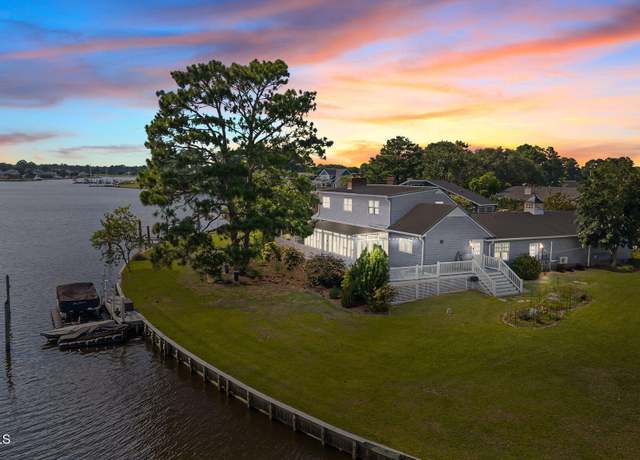 Property at 6000 Cassowary Ln, New Bern, NC 28560, 4 beds, 3.5 baths