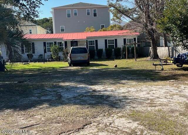 Property at 1722 Bonito Ln, Carolina Beach, NC 28428, 3 beds, 2 baths