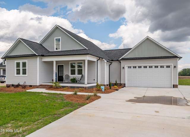 Property at 1004 Winfield Ln, Pinetown, NC 27865, 3 beds, 3 baths