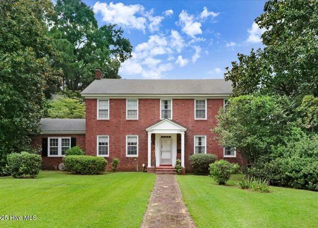 Property at 206 Summit Ave, Kinston, NC 28501, 3 beds, 2 baths