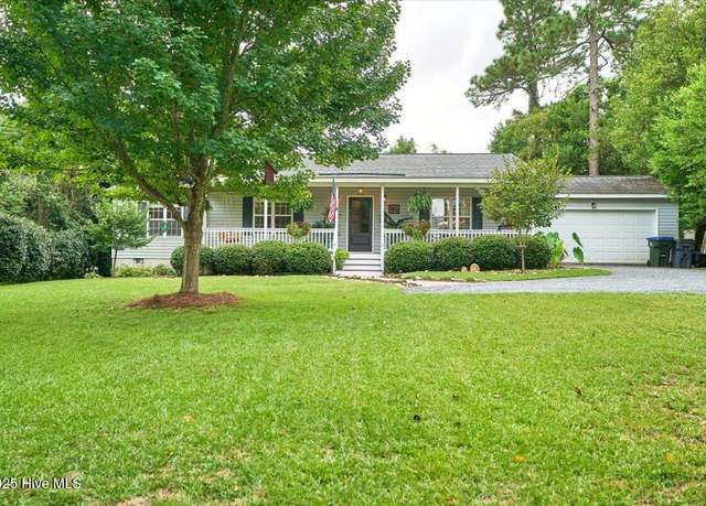 Property at 80 Midlothian Dr, Southern Pines, NC 28387, 3 beds, 2 baths