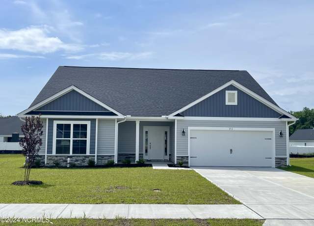 Property at 3150 Firefly Trl, Grimesland, NC 27837, 4 beds, 3 baths