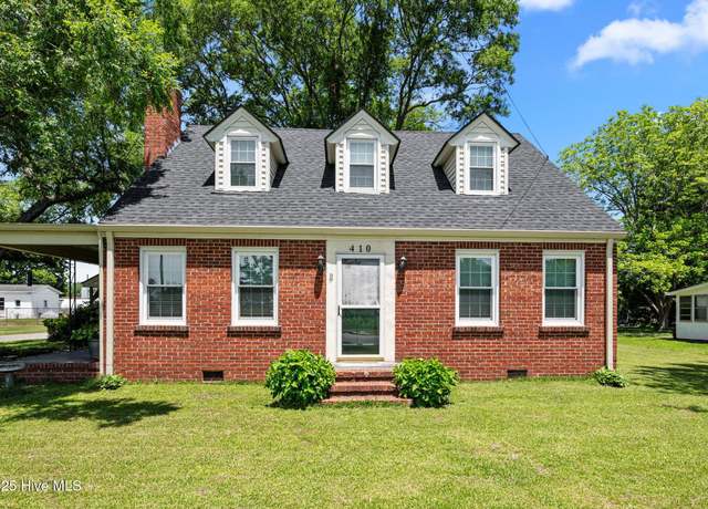 Property at 410 Craven St, Bath, NC 27808, 4 beds, 1.5 baths