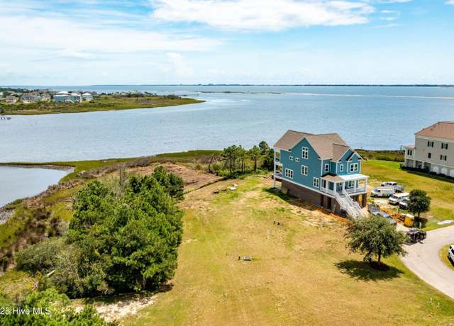 Property at 121 Greenhill Pl, Newport, NC 28570