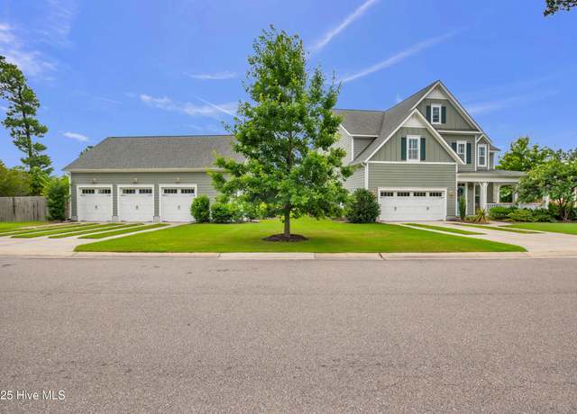Property at 8395 Penny Royal Ln, Wilmington, NC 28412, 5 beds, 4 baths