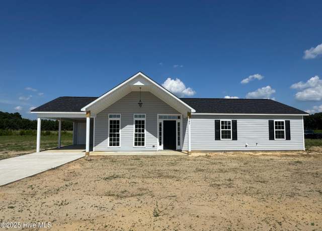 Property at 185 Lanefield Rd, Warsaw, NC 28398, 3 beds, 2 baths