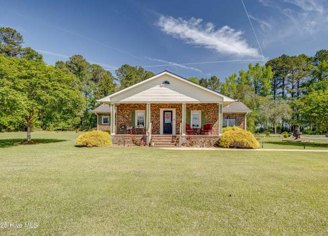 Property at 3503 Slatestone Rd, Washington, NC 27889, 3 beds, 2 baths