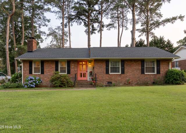 Property at 1711 Woodside Dr W, Wilson, NC 27893, 3 beds, 2 baths