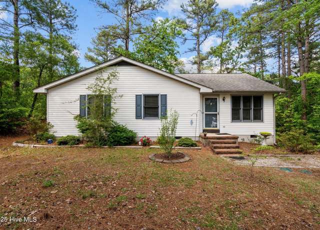 Property at 1 Vail Pl, Pinehurst, NC 28374, 3 beds, 2 baths