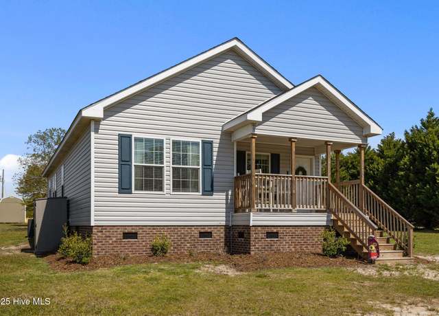 Property at 138 Heron Cove Rd, Hampstead, NC 28443, 3 beds, 2 baths
