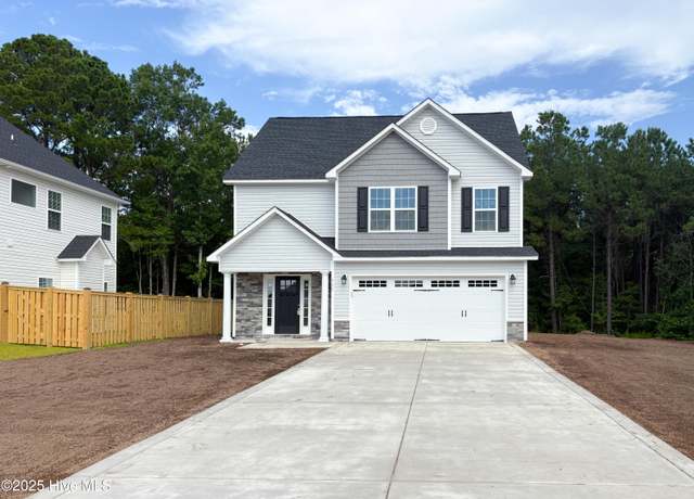 Property at 515 Pebble Shore Dr, Sneads Ferry, NC 28460, 3 beds, 2.5 baths