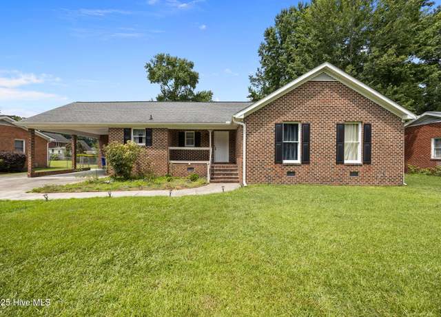 Property at 104 Briarwood Dr, Greenville, NC 27834, 3 beds, 2 baths