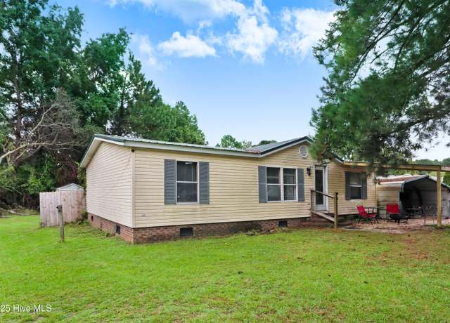 Property at 100 Sunrise Dr, Dudley, NC 28333, 3 beds, 2 baths