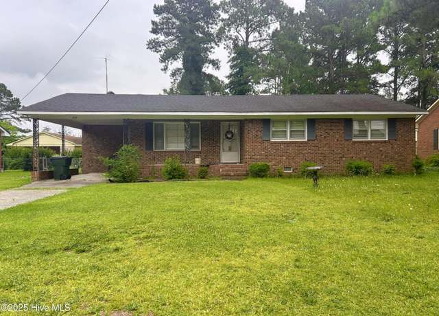 Property at 905 Brentwood Dr, Kinston, NC 28501, 3 beds, 1.5 baths
