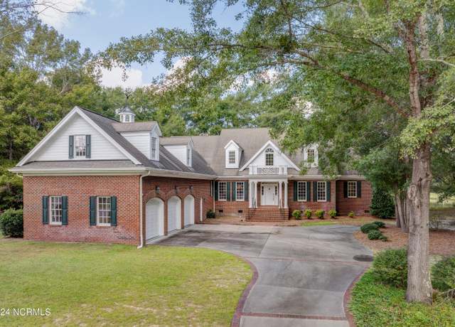 Property at 140 River Woods Dr, Wallace, NC 28466, 6 beds, 4.5 baths