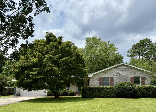 Property at 34 S Cardinal Dr, Wilmington, NC 28403, 3 beds, 2 baths