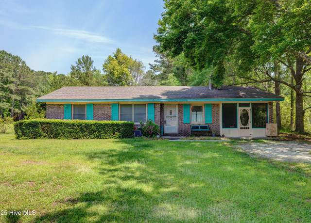 Property at 1308 Old Mill Creek Rd SE, Winnabow, NC 28479, 3 beds, 1 bath