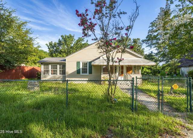 Property at 162 Safie 5th St, Rockingham, NC 28379, 2 beds, 2 baths
