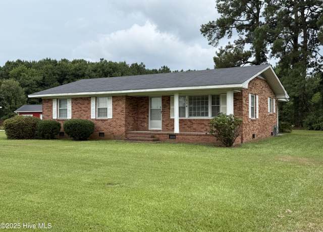 Property at 114 Dale Rd, Mount Olive, NC 28365, 3 beds, 1 bath