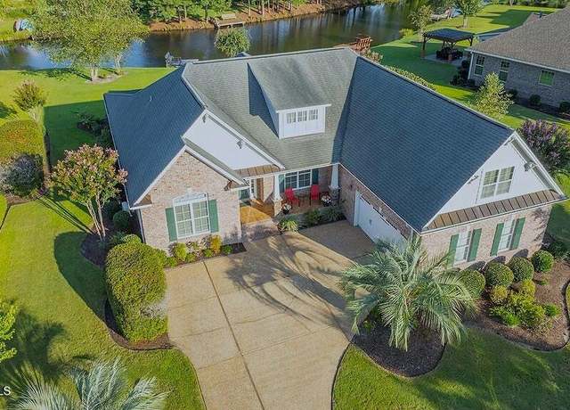 Property at 1048 Sun Skipper Ln, Leland, NC 28451, 4 beds, 2 baths