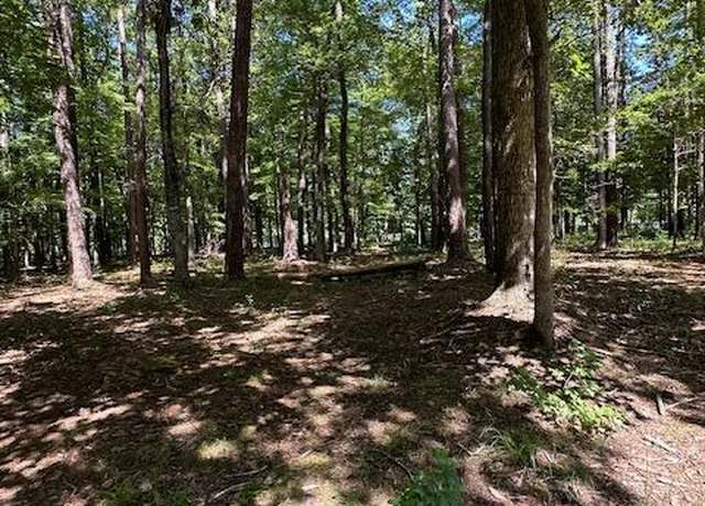 Property at 109 Chatooga Ct E, Hertford, NC 27944