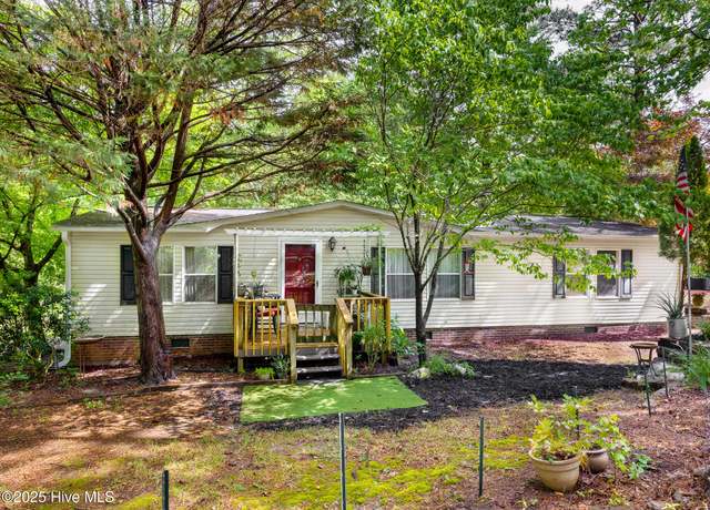 Property at 366 Ampersand Rd, Aberdeen, NC 28315, 3 beds, 2 baths