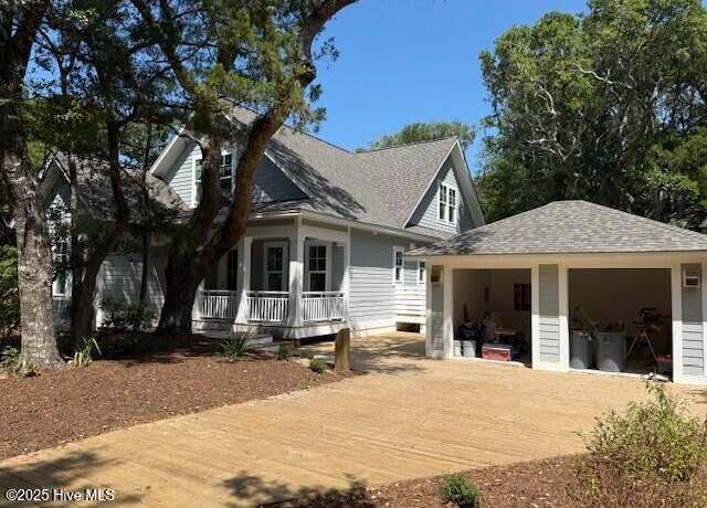 Property at 3 Creeping Cucumber Ct, Bald Head Island, NC 28461, 5 beds, 4.5 baths