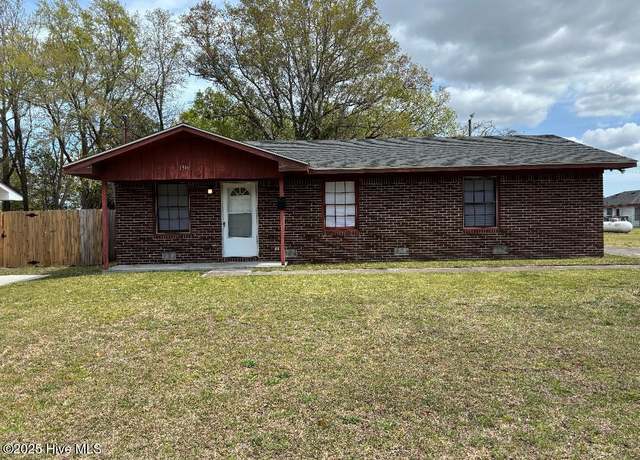 Property at 1316 N 7th St, Wilmington, NC 28401, 3 beds, 1 bath