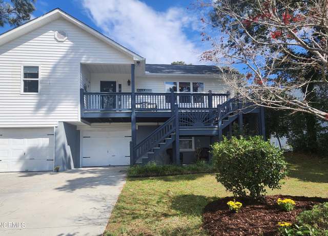 Property at 412 Holly St, Emerald Isle, NC 28594, 3 beds, 2 baths