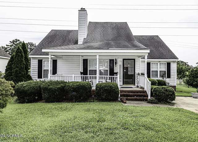 Property at 1613 Shamrock Ln, Rocky Mount, NC 27804, 3 beds, 2 baths