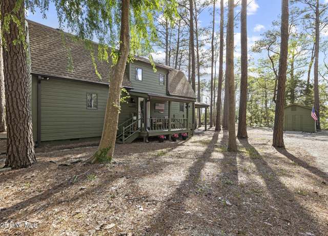Property at 170 Windy Point Rd, Beaufort, NC 28516, 2 beds, 2 baths