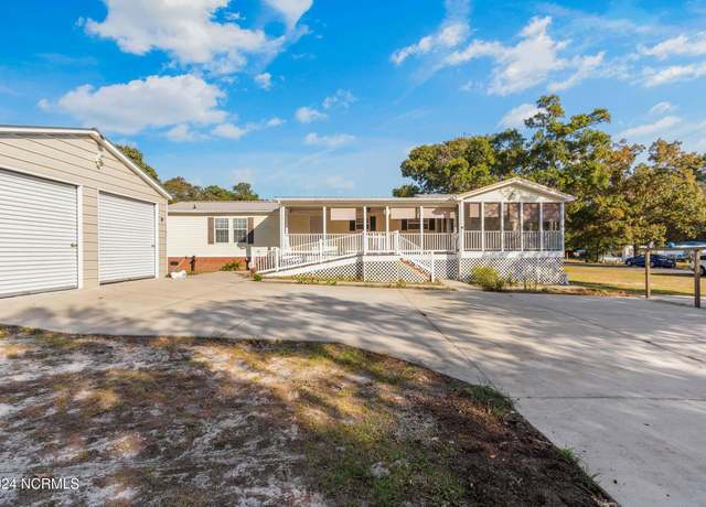 Property at 2226 Azalea Dr SW, Supply, NC 28462, 3 beds, 2 baths