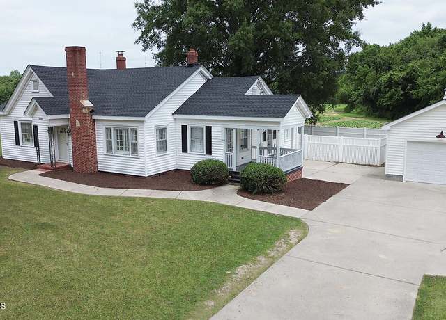 Property at 3081 S Browntown Rd, Rocky Mount, NC 27804, 2 beds, 2 baths