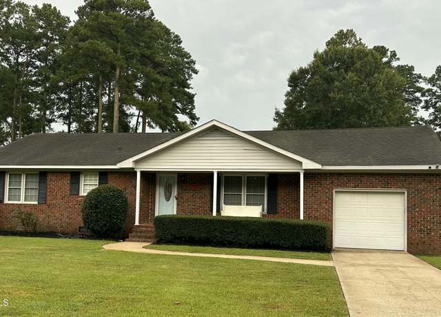 Property at 1846 Crestview St, Kinston, NC 28504, 3 beds, 2 baths