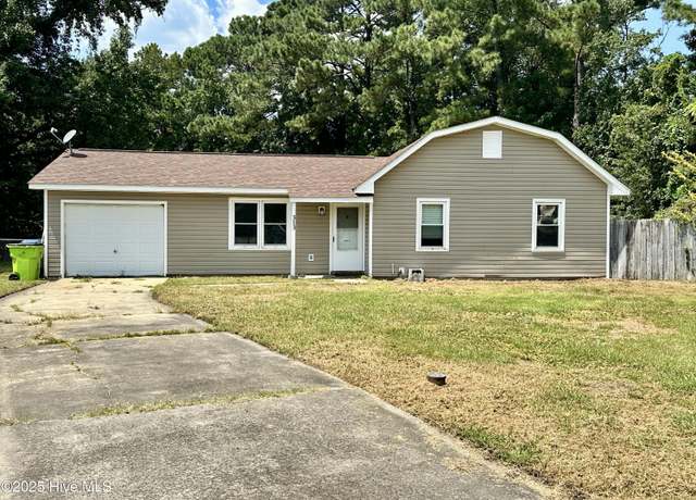 Property at 313 Deacon Ct, Havelock, NC 28532, 3 beds, 1.5 baths