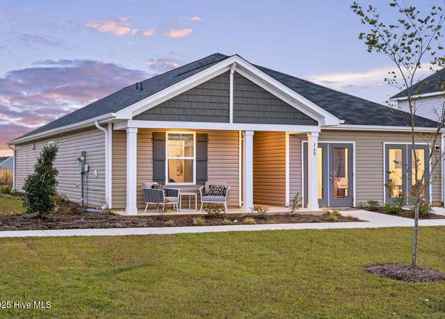 Property at 620 S Squires Run Ln, Richlands, NC 28574, 4 beds, 3 baths