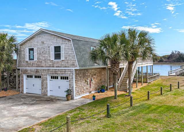 Property at 2903 Captains Walk SW, Supply, NC 28462, 3 beds, 2 baths