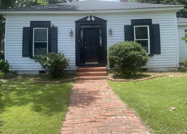 Property at 1202 N Bonner St, Washington, NC 27889, 4 beds, 2 baths
