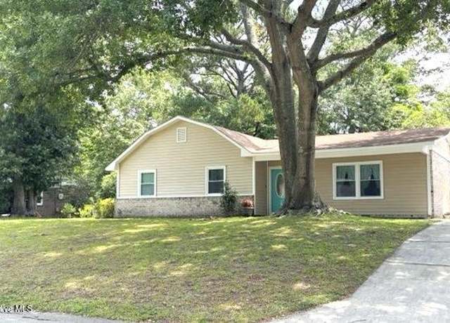 Property at 229 Southgate Rd, Wilmington, NC 28412, 3 beds, 2 baths