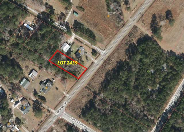 Property at 2439 Perkins Dr, Hampstead, NC 28443