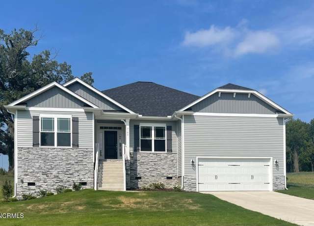 Property at 2192 Green Pasture Rd, Rocky Mount, NC 27801, 4 beds, 2.5 baths