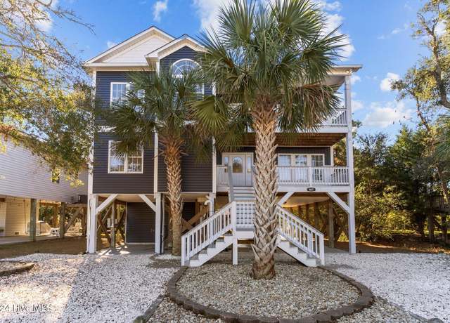 Property at 1617 E Pelican Dr, Oak Island, NC 28465, 4 beds, 3.5 baths