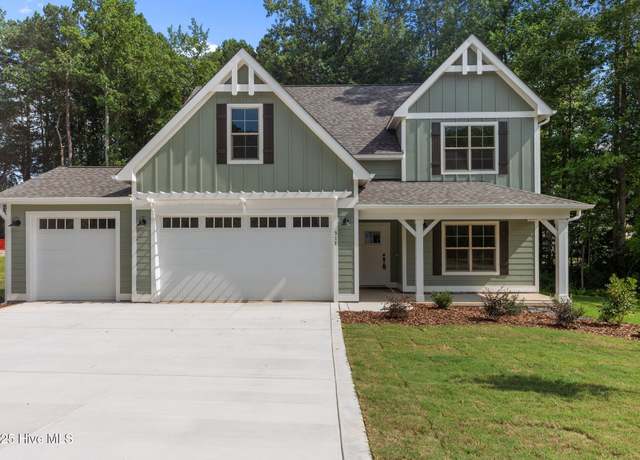 Property at 517 Belcroft Dr, Carthage, NC 28327, 5 beds, 3 baths
