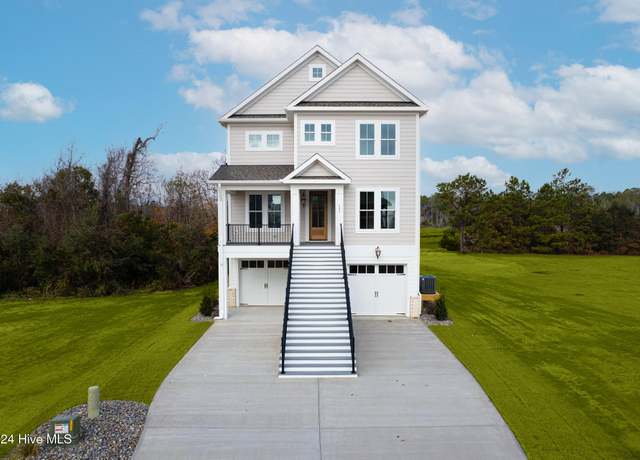 Property at 609 Cannonsgate Dr, Newport, NC 28570, 4 beds, 3.5 baths