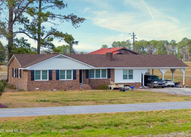 Property at 1824 Elijah Loftin Rd, Kinston, NC 28504, 3 beds, 1.5 baths