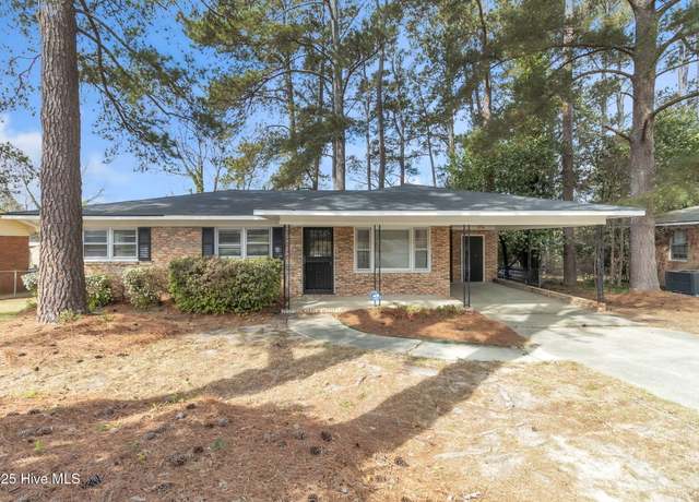 Property at 2134 Biltmore Dr, Fayetteville, NC 28304, 3 beds, 1.5 baths